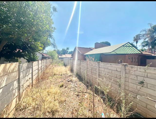 500M² VACANT LAND FOR SALE IN FLORA PARK